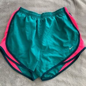 Nike Women's 3'' Dry Tempo Core Running Shorts